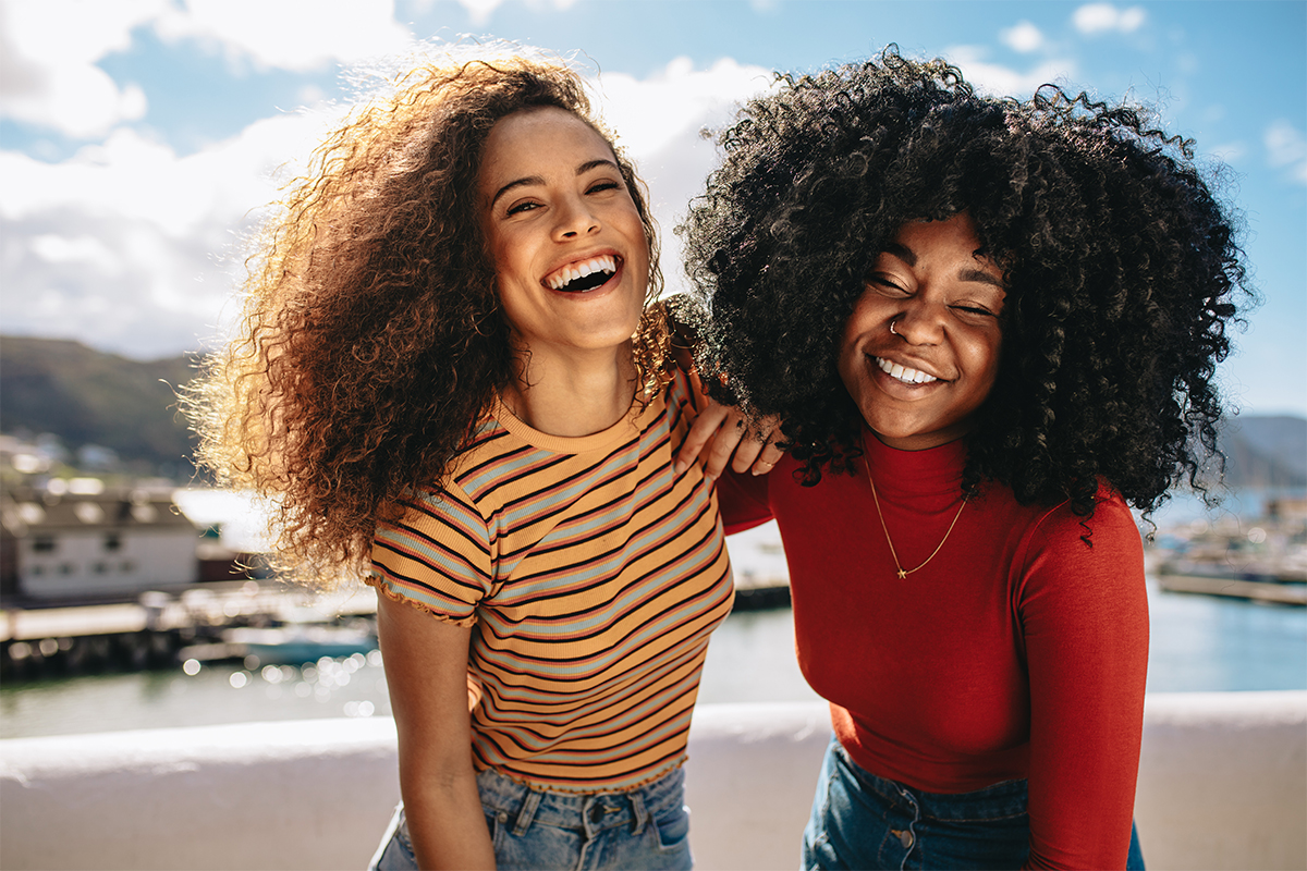 When Tooth Cracks Threaten Your Smile: Endodontic Solutions for Fractured Teeth