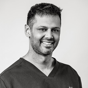 Dr Noman Athwal